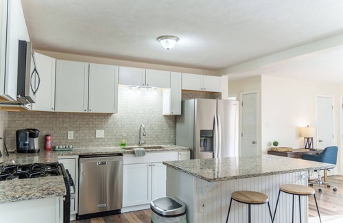 Bridgeport Casa | Charming 3-bedroom house in excellent location North Central WV