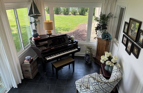 Deltaville Casa | Charming 3-bedroom house in Deltaville with Stunning Views and Beautiful garden!