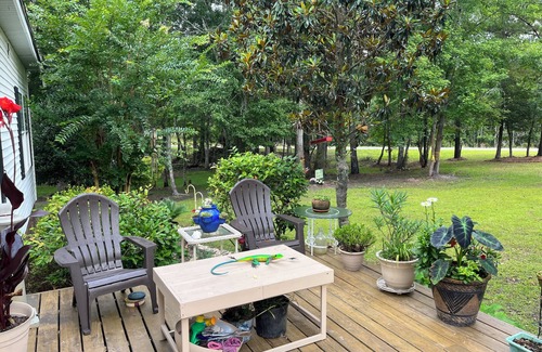 Holly Ridge Casa | Charming 3-bedroom house in welcoming Holly Ridge with WiFi, AC. Pet friendly