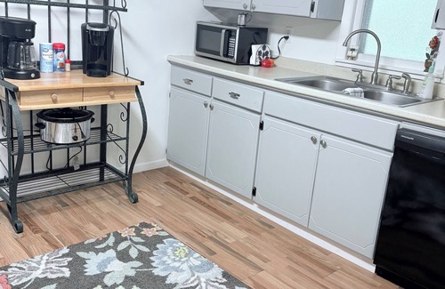 Marshfield Casa | Charming 3-bedroom house near downtown Marshfield