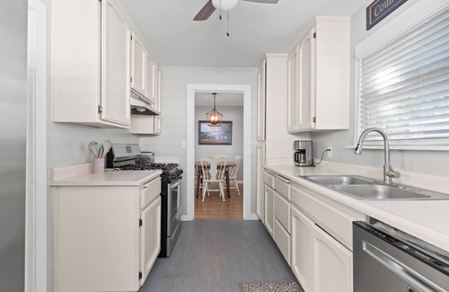 Yuba City Casa | Charming 3-bedroom house in Marysville with WiFi and AC