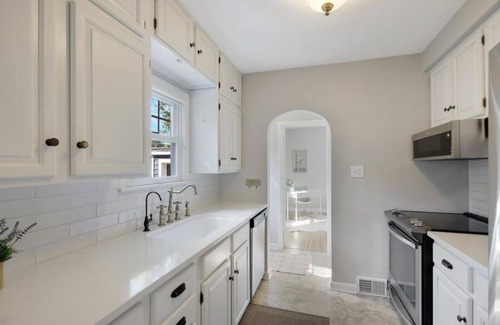 Como Casa | Charming 3-bedroom Home in the beautiful Como Neighborhood