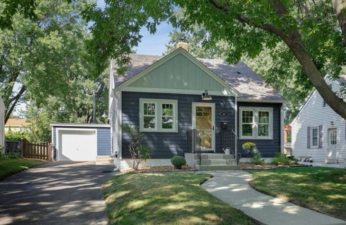 Como Casa | Charming 3-bedroom Home in the beautiful Como Neighborhood