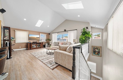 Seal Beach Casa | Charming 3-bedroom house with AC and WiFi in brilliant Seal Beach