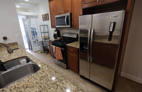 Eckington Casa | Charming 3-bedroom house with WiFi, AC in excellent Washington