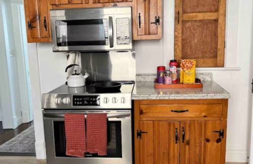Waynesboro Casa | Charming 3-bedroom house, breweries! hiking! wineries! scenic routes! Fishing!