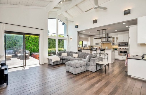 Calistoga Casa | Charming 3-bedroom house in beautiful Calistoga with AC, WiFi, Pool & Hot Tub