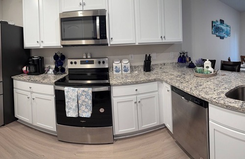 Paw Creek Casa | Charming 3-bedroom house in Charlotte with WiFi and AC