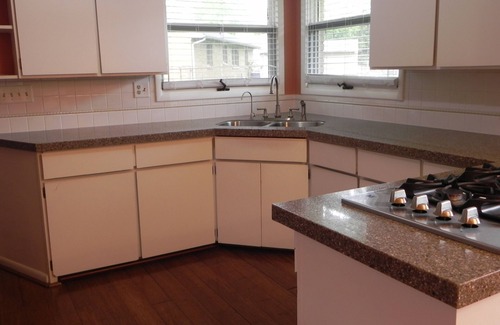Parchment Casa | Charming 3-bedroom house with WiFi, AC in pleasant Kalamazoo