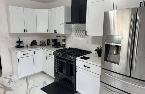 Milwaukee Casa | Charming 3-bedroom house in beautiful Milwaukee with WiFi, AC