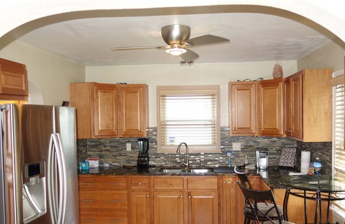 Milwaukee Casa | Charming 3-bedroom house in lovely Milwaukee near DT and Hospitals