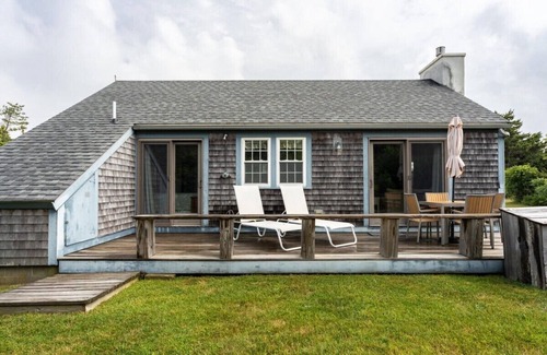 Madaket Casa | Charming 3-bedroom house in Nantucket, Madaket with WiFi