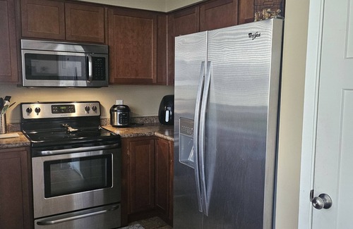 Urbandale Casa | Charming 3-bedroom house in awesome Urbandale!