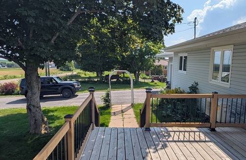 Hampton Casa | Charming 3-bedroom Home w/ WiFi, AC in Adorable Hampton-Victoria by the Sea