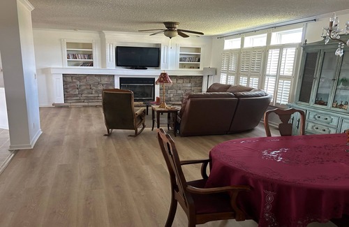 Crystal Hill Casa | Charming 3-bedroom home nestled on a picturesque 270-acre farm in Halifax.