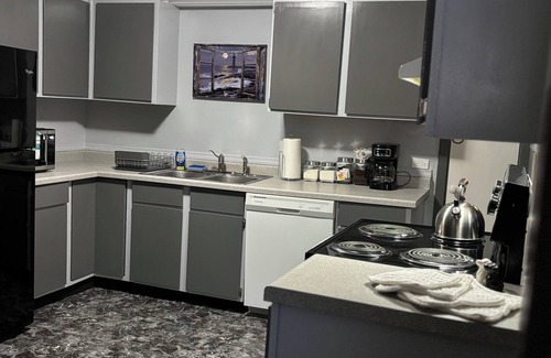 Laurium Casa | Charming 3-Bedroom Home in the UP - A Great Place for Family, Friends, and Paws!