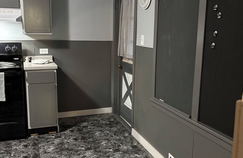 Laurium Casa | Charming 3-Bedroom Home in the UP - A Great Place for Family, Friends, and Paws!