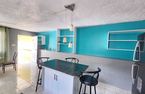 Salt Gut Casa | Charming 3-bedroom house in Boscobel , with WiFi access. 15 minutes fr Ocho Rios