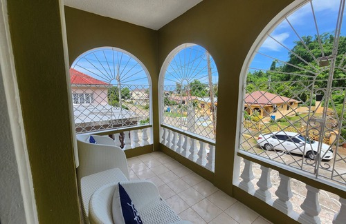 Salt Gut Casa | Charming 3-bedroom house in Boscobel , with WiFi access. 15 minutes fr Ocho Rios
