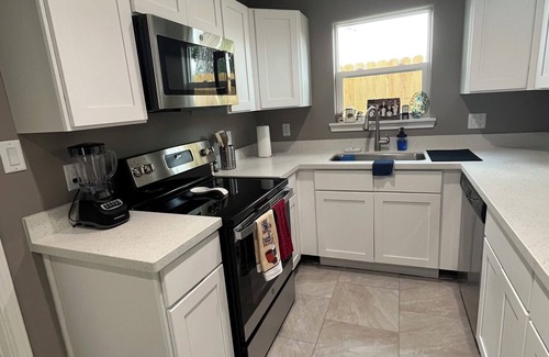 Beaumont Casa | Charming 3-bedroom house in excellent location
