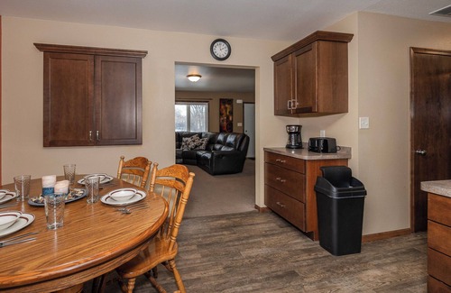 Bismarck Casa | Charming 3-bedroom house in Bismarck
