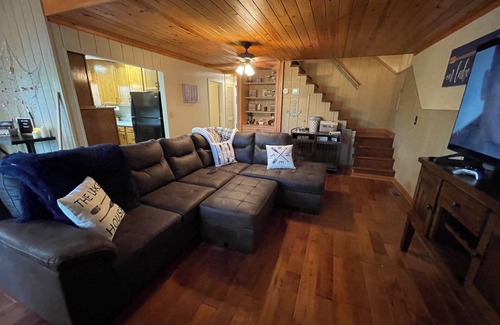 Clarkson Casa | Charming 3-bedroom house with WiFi and AC at welcoming Nolin Lake