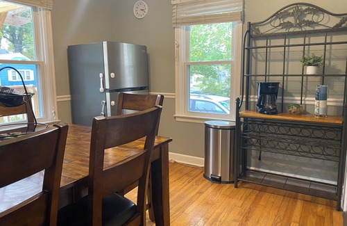 Columbia Casa | Charming 3-bedroom house with AC in Columbia
