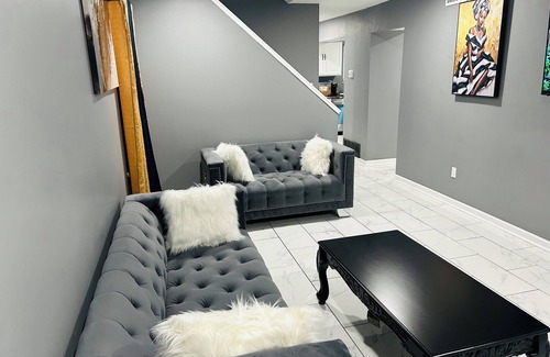 Columbus Casa | Charming 3-bedroom house with WiFi and AC in enchanting Columbus