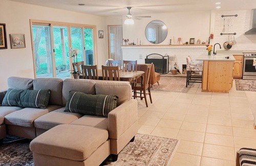 Corrales Casa | Charming 3-bedroom house with King Suite in Corrales