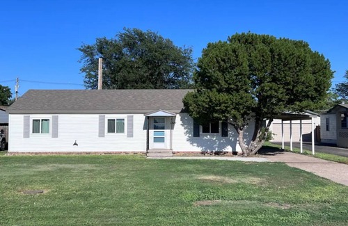 Goodland Casa | Charming 3-bedroom house in Goodland just off interstate