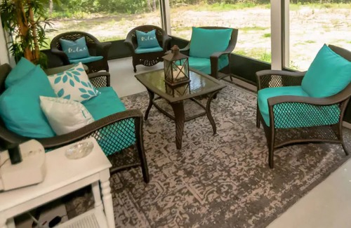 Jennings Casa | Charming 3-bedroom house with WiFi, fitness room on Gated property