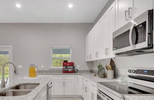 Port Malabar Casa | Charming 3-bedroom house in Palm Bay with AC, WiFi