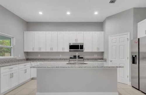 Port Malabar Casa | Charming 3-bedroom house in Palm Bay with AC, WiFi
