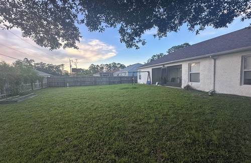 Port Malabar Casa | Charming 3-bedroom house with AC, WiFi in marvelous Palm Bay