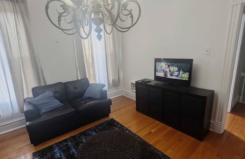 Shaw Casa | Charming 3-bedroom house with WiFi, AC in marvelous St. Louis