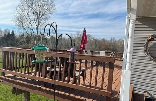 Leopolis Casa | Charming 3-bedroom house on 12 acres in beautiful Tigerton near Big Falls, WI