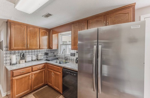 Madison Casa | Charming 3-bedroom house in peaceful Madison with WiFi, Pet-friendly