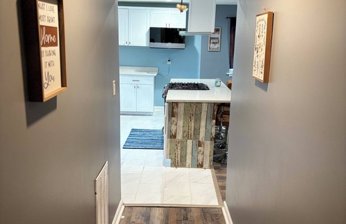 Memphis Casa | Charming 3-bedroom house with WiFi and AC in the fabulous Memphis.
