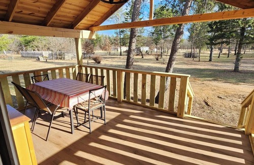 Necedah Casa | Charming 3-bedroom house with WiFi, AC in serene Necedah