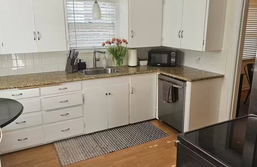 Manito Casa | Charming 3-bedroom house tucked into the heart of Spokane's South Hill.