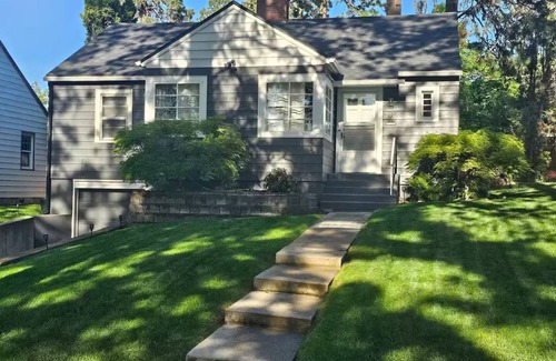 Manito Casa | Charming 3-bedroom house tucked into the heart of Spokane's South Hill.