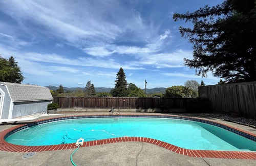 Napa Casa | Charming 3-bedroom house in beautiful Napa with AC, WiFi