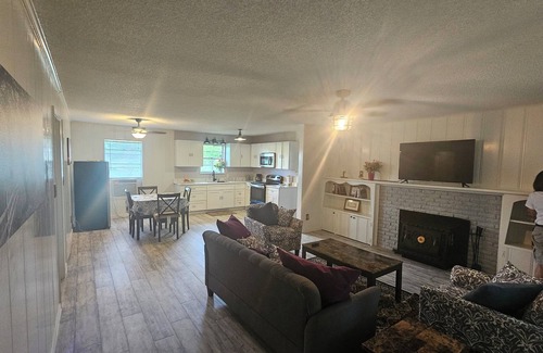 Canton Casa | Charming 3-bedroom house with WiFi and AC in cool Canton