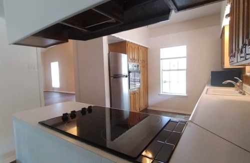 Denton Casa | Charming 3-bedroom house with pool in Denton