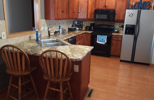 Gibbon Casa | Charming 3-bedroom house in Gibbon with waterfront views