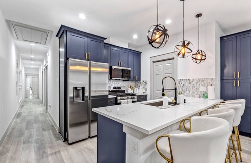 FM 1960 Casa | Charming 3-bedroom house with WiFi, AC in Humble near IAH