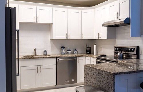 Overtown Casa | Charming 3-bedroom house in Miami with AC, WiFi, Living room, Patio Dinning Area