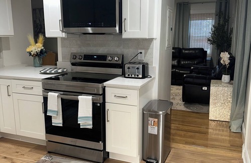 Salem Casa | Charming 3-bedroom house in the HEART of SALEM!