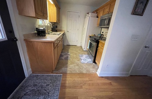 Sylva Casa | Charming 3-bedroom house with WiFi, AC near peaceful Sylva, Dillsboro and Casino