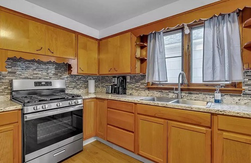 Buffalo Casa | Charming 3-Bedroom in South Buffalo